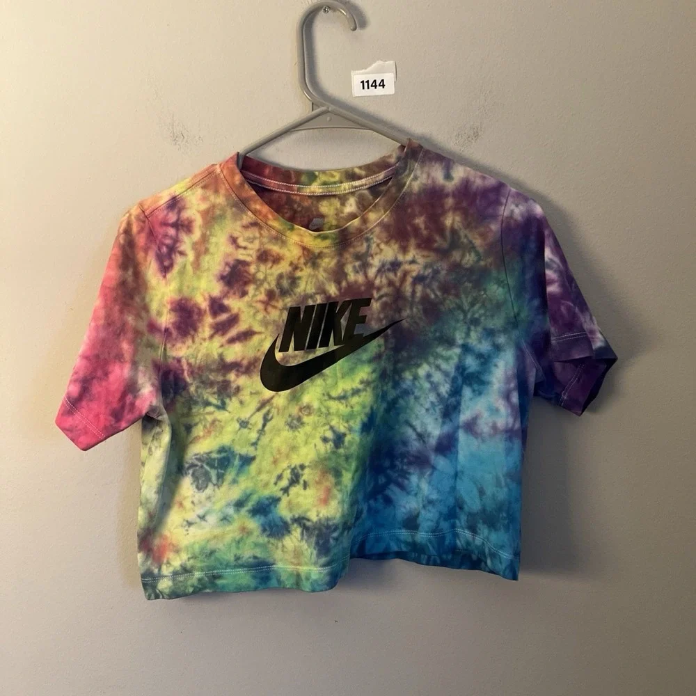 Nike Girls Xl  Multicolor Tie-Dye Logo T-Shirt Short Sleeve Crew Cotton